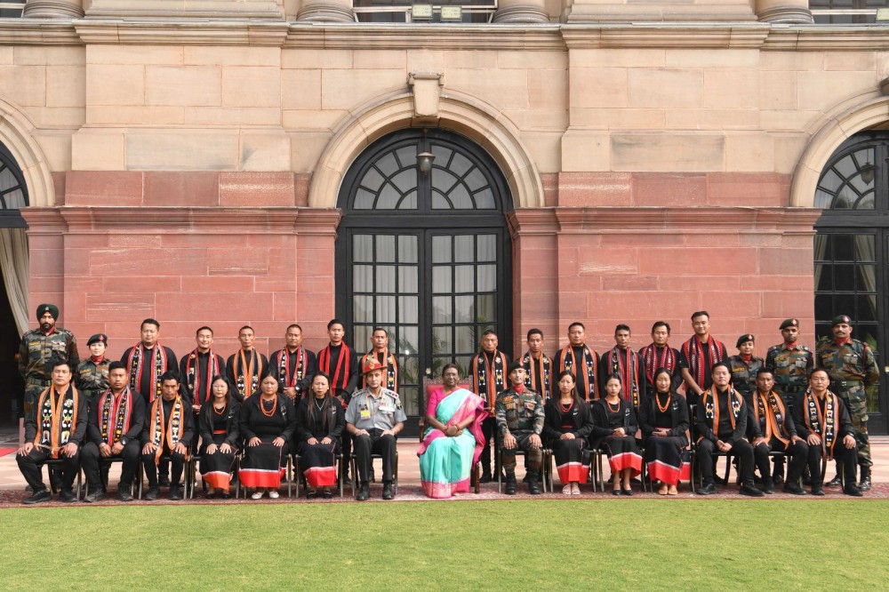 Assam Rifles under the aegis of IGAR (N) organised a National Integration Tour to Delhi and Amritsar for the Villagers of Ruzazho village, Phek district (Nagaland) from November 16 to 27. The NIT tour was flagged-off on November 16 from Kohima. On November 24, the NIT participants met the President of India at Rashtrapati Bhavan. During the visit, the President appreciated the spirit and ideology of Assam Rifles working towards the upliftment and betterment of the populace in remote region. President addressed the NIT participants and encouraged them to disseminate their experiences gained through the tour to fellow villagers. (Photo Courtesy: PRO, HQ IGAR (North)